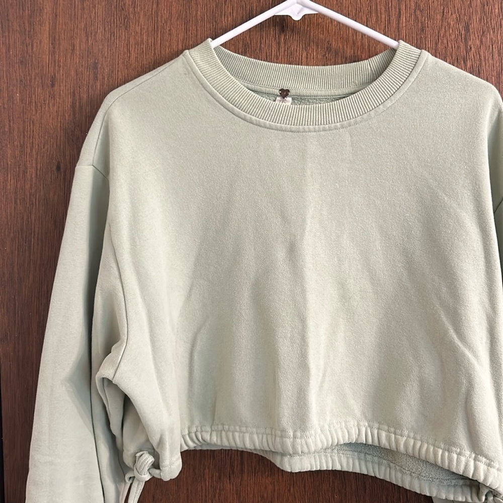 Cropped Pacsun Crew Neck